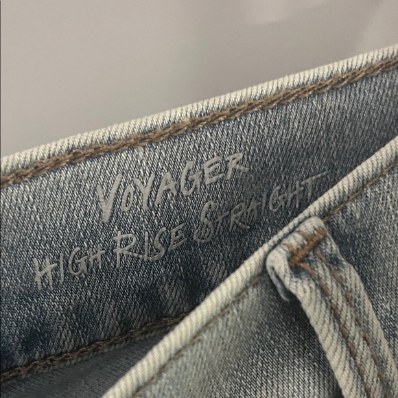 Eddie Bauer Women's Light Wash Straight Leg Jeans Size 18T - Picture 3 of 11